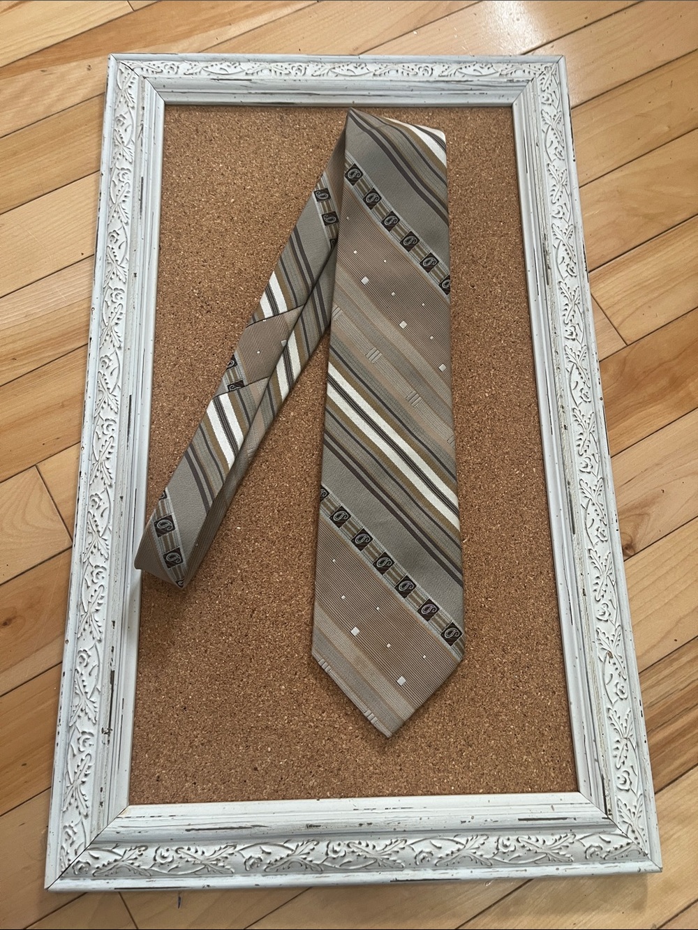 Classic Vintage  Striped Men's Tie in Beige and Taupe
